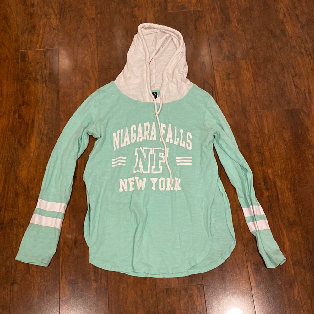 Niagara Falls | Long Sleeve Top with Hoodie